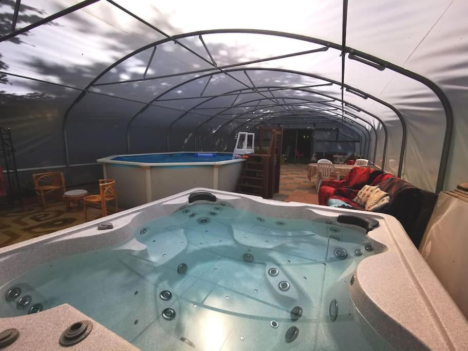 Country Side Haven Two Double Ensuite Bedrooms Couples Exclusive Rate Offered Saint-Michel-de-Montjoie Exteriér fotografie